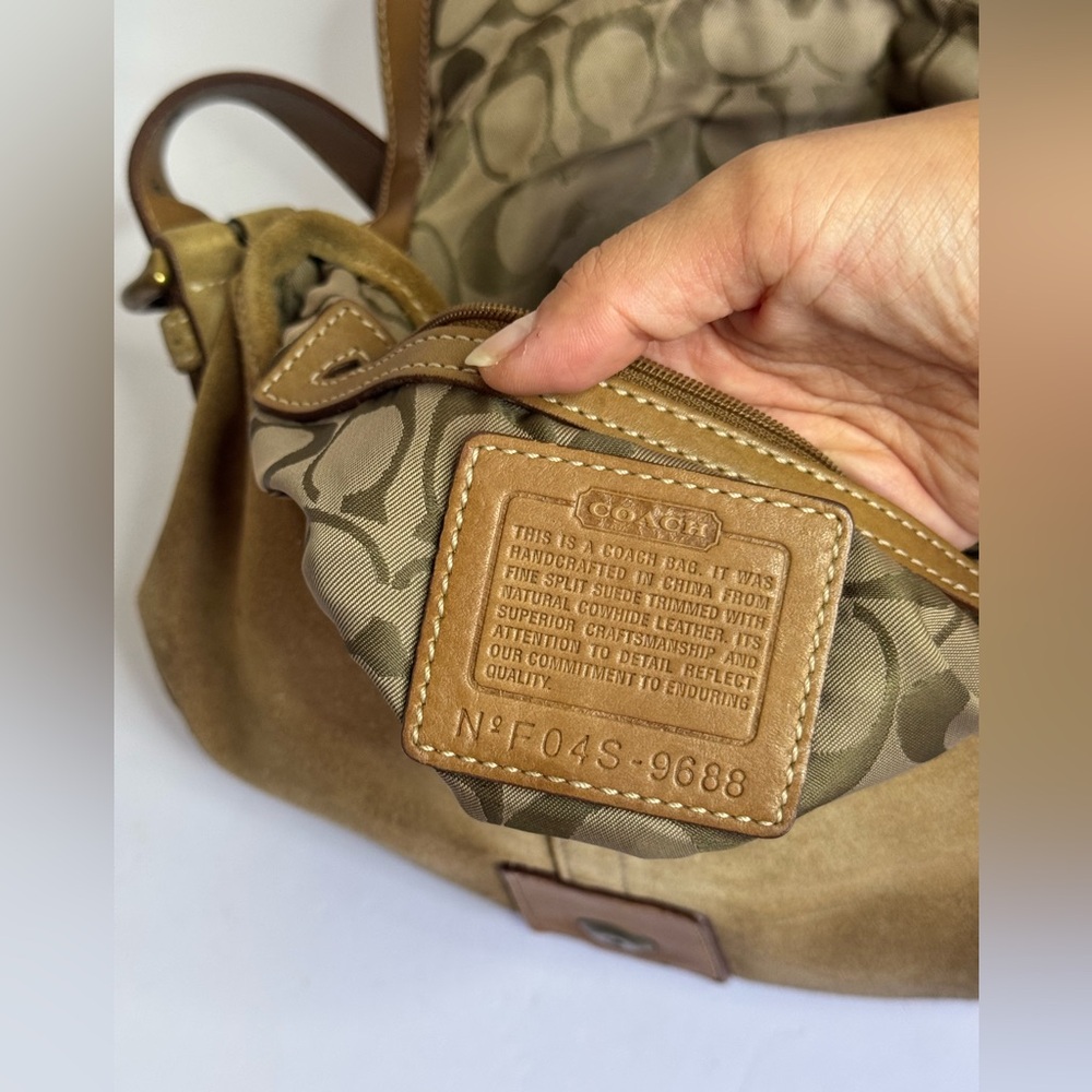 Coach Y2K 2004s SoHo Beige Tan Suede Shoulder Bag - Picture 12 of 15